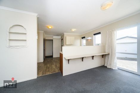 Photo of property in 6 Oban Place, Awapuni, Palmerston North, 4412