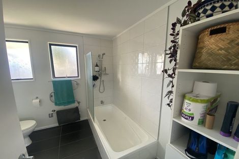 Photo of property in 25b Doncaster Drive, Papamoa Beach, Papamoa, 3118