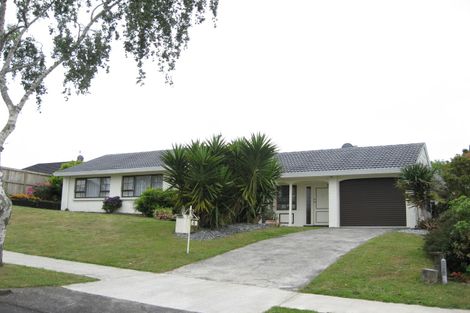 Photo of property in 4 Bledisloe Court, Pukekohe, 2120