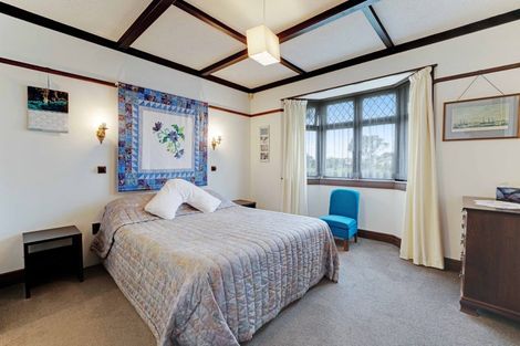 Photo of property in 81 Kiwi Esplanade, Mangere Bridge, Auckland, 2022