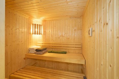 Photo of property in 8 Royds Street, Fendalton, Christchurch, 8014