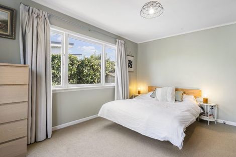 Photo of property in 34 Dakota Avenue, Beach Haven, Auckland, 0626