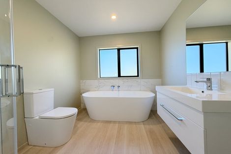 Photo of property in 5 Swinton Place, Churton Park, 6037