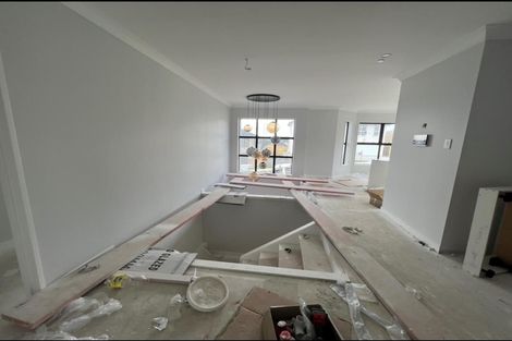 Photo of property in 16 Lumber Rise, Swanson, Auckland, 0614