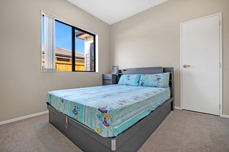 Photo of property in 26 Survila Street, Takanini, 2110