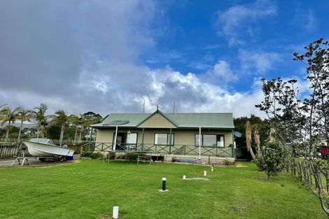 Photo of property in 9 Ahipara Road, Ahipara, Kaitaia, 0481