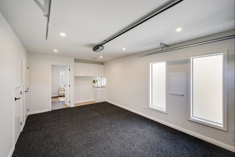 Photo of property in 9a Church Road, Taradale, Napier, 4112