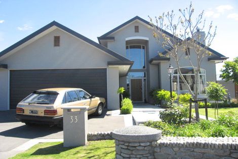 Photo of property in 33 Brookfield Drive, Northwood, Christchurch, 8051