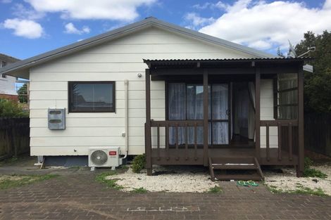 Photo of property in 1/103 Bruce Mclaren Road, Henderson, Auckland, 0612