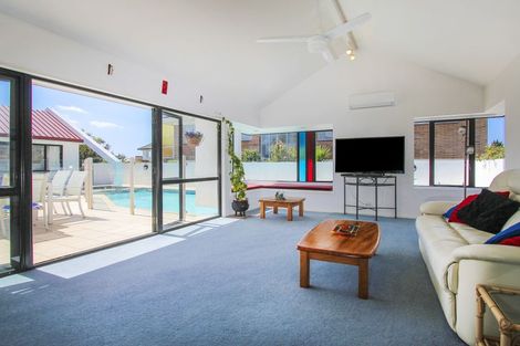 Photo of property in 20 Taitua Drive, Te Atatu South, Auckland, 0610