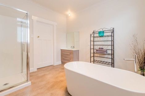 Photo of property in 19 Kew Grove, Raumati Beach, Paraparaumu, 5032