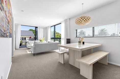 Photo of property in 8/17 Victoria Road, Mount Maunganui, 3116
