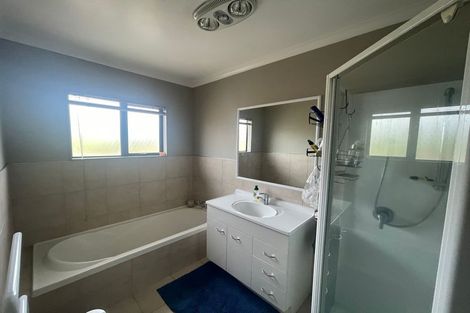 Photo of property in 11 Innisowen Place, Flat Bush, Auckland, 2019