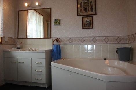 Photo of property in 95 Romahapa Road, Romahapa, Balclutha, 9271