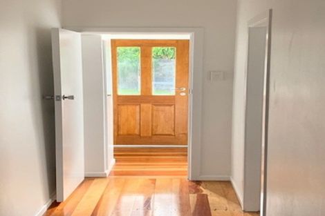 Photo of property in 21 The Crescent, Roseneath, Wellington, 6011