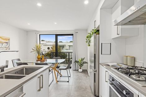 Photo of property in 77b Herald Street, Berhampore, Wellington, 6023