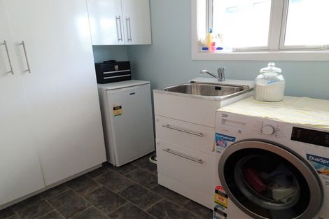 Photo of property in 1 Loris Place, Karoro, Greymouth, 7805