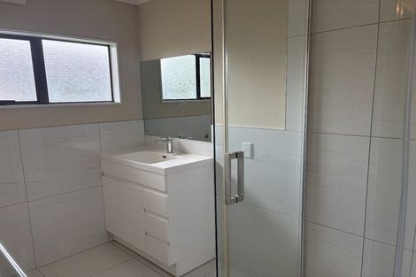 Photo of property in 23a Mcleod Road, Henderson, Auckland, 0612