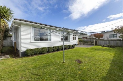 Photo of property in 106b Seaview Road, Westown, New Plymouth, 4310