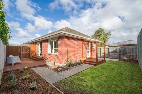 Photo of property in 2/131 Springfield Road, St Albans, Christchurch, 8014