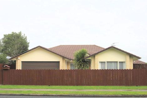 Photo of property in 4 Duckworth Road, Papakura, 2110