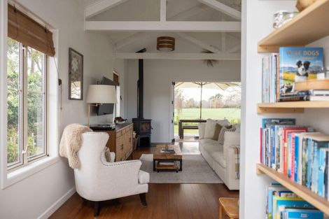 Photo of property in 32 Te Aute Road, Havelock North, 4130