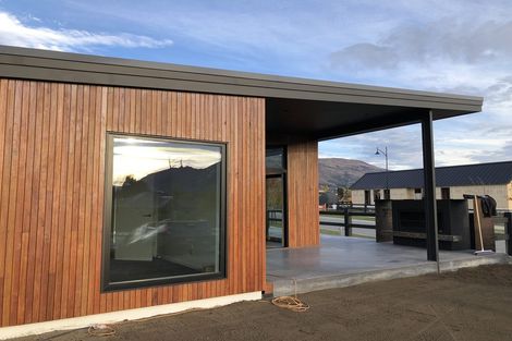 Photo of property in 1 Campbell Road, Wanaka, 9305