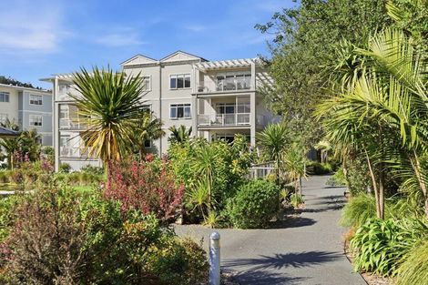 Photo of property in 37 Parkside Drive, Orewa, 0931