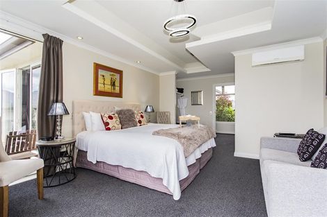 Photo of property in 2 Sams Place, Lake Tekapo, 7999