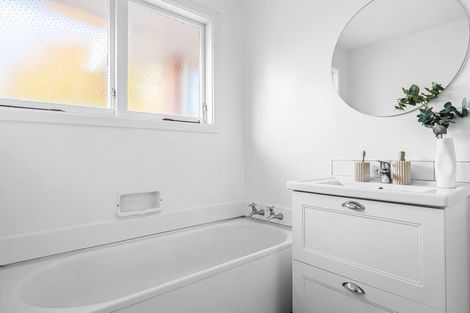 Photo of property in 2/36 Office Road, Merivale, Christchurch, 8014