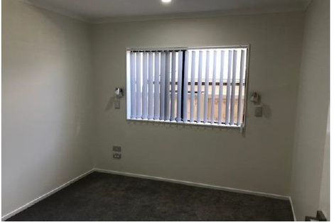 Photo of property in 33 Koroheke Road, Takanini, 2110