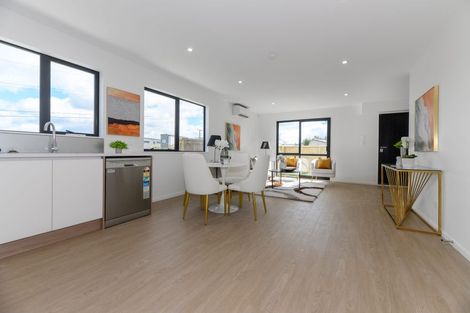 Photo of property in 38c Routley Drive, Glen Eden, Auckland, 0602