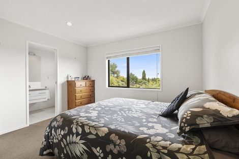 Photo of property in 63 Mack Place, Red Hill, Papakura, 2110