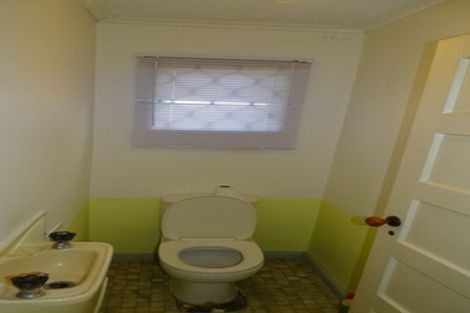 Photo of property in 8 Lanark Street, Milford, Auckland, 0620