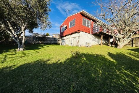 Photo of property in 15 Lyford Crescent, Sunnynook, Auckland, 0620