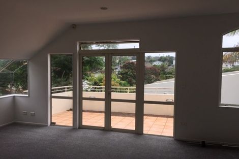 Photo of property in 2/14 Penning Road, Castor Bay, Auckland, 0620