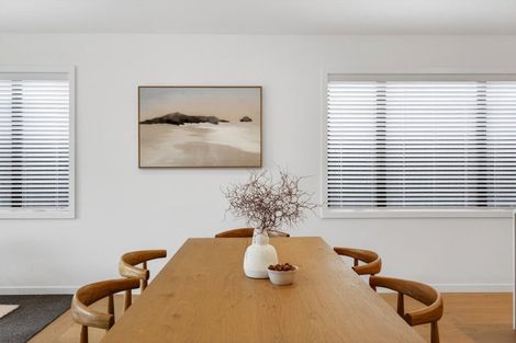 Photo of property in 7 Annie Aranui Drive, Poraiti, 4182