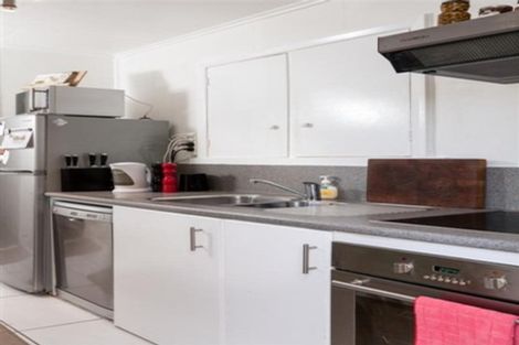 Photo of property in 66 Lonsdale Street, Belleknowes, Dunedin, 9011