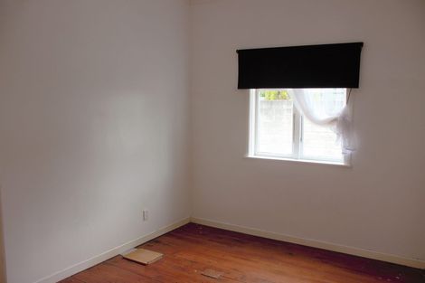 Photo of property in 55 Middlemore Crescent, Papatoetoe, Auckland, 2025