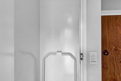 Photo of property in 11 County Drive, Hawera, 4610