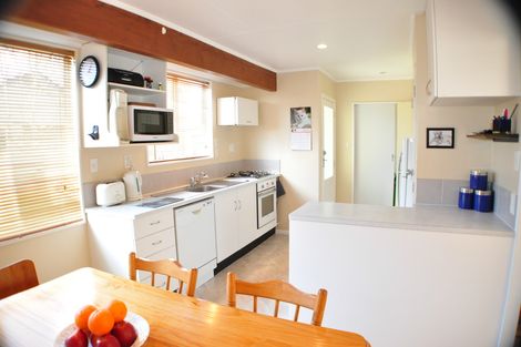 Photo of property in 129 Apollo Parade, Milson, Palmerston North, 4414