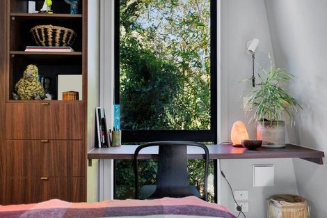 Photo of property in 12a Baring Terrace, Strandon, New Plymouth, 4312