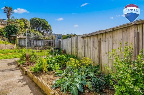 Photo of property in 41 Ranui Terrace, Tawa, Wellington, 5028