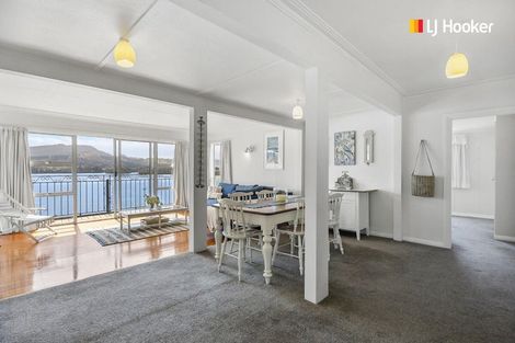 Photo of property in 35 Oxley Crescent, Broad Bay, Dunedin, 9014