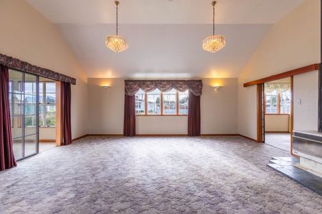 Photo of property in 12 Gertrude Street, Dannevirke, 4930