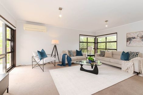 Photo of property in 7 Valdese Rise, Browns Bay, Auckland, 0630