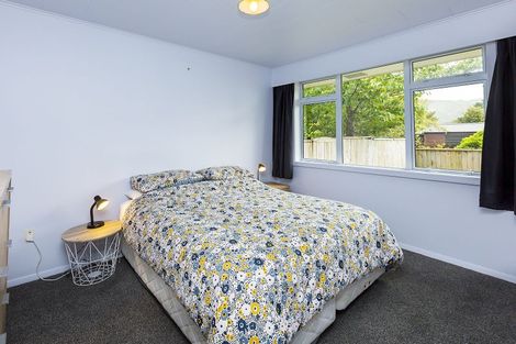 Photo of property in 5a Coates Grove, Silverstream, Upper Hutt, 5019