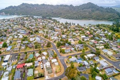 Photo of property in 318 Linton Crescent, Whangamata, 3620