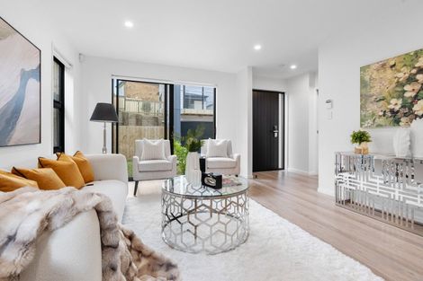 Photo of property in 165d Wiseley Road, West Harbour, Auckland, 0618