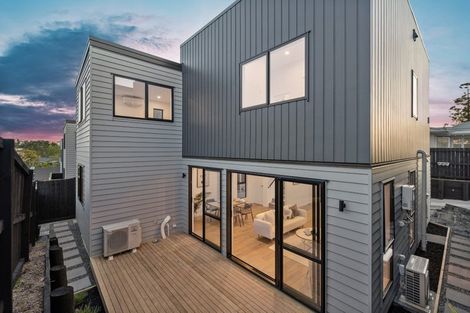 Photo of property in 41b Sunnynook Road, Forrest Hill, Auckland, 0620